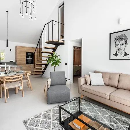 Agrupadas, Beautiful Duplex With Amazing Location 아파트 마르베야