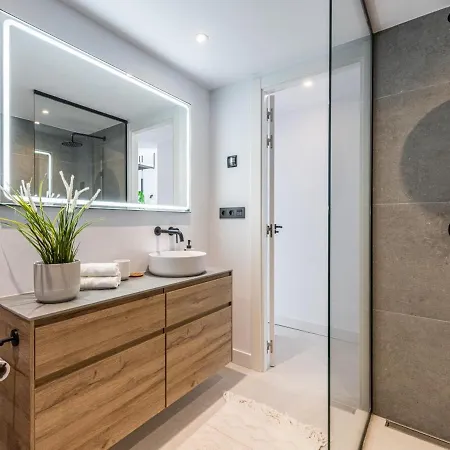 Agrupadas, Beautiful Duplex With Amazing Location 아파트 마르베야